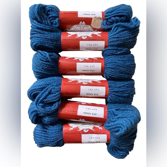 French Blue VTG NOS Scovill Dritz Luxury 100% Virgin Wool Needlepoint 4O yds - Picture 4 of 4